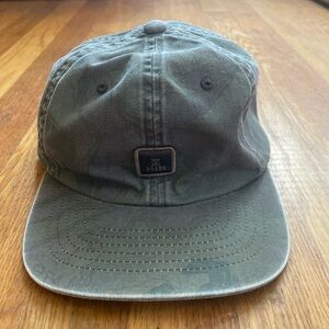 Roark hat